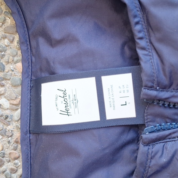 Herschel Supply Co. CP Navy Blue Featherless Quilted Puffer Vest Unisex Size L - Picture 2 of 7